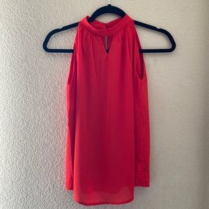 Sheer lined sleeveless blouse for office, dressy casual style. Button collar